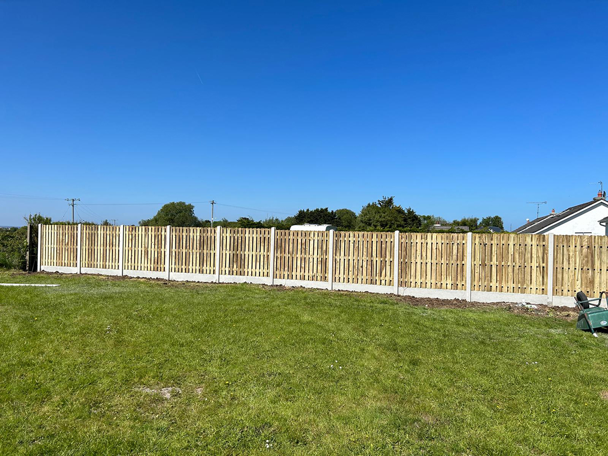 Hit and Miss Fence 2