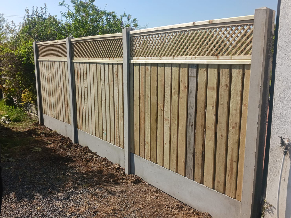 Hit and Miss Fence Trellis 1