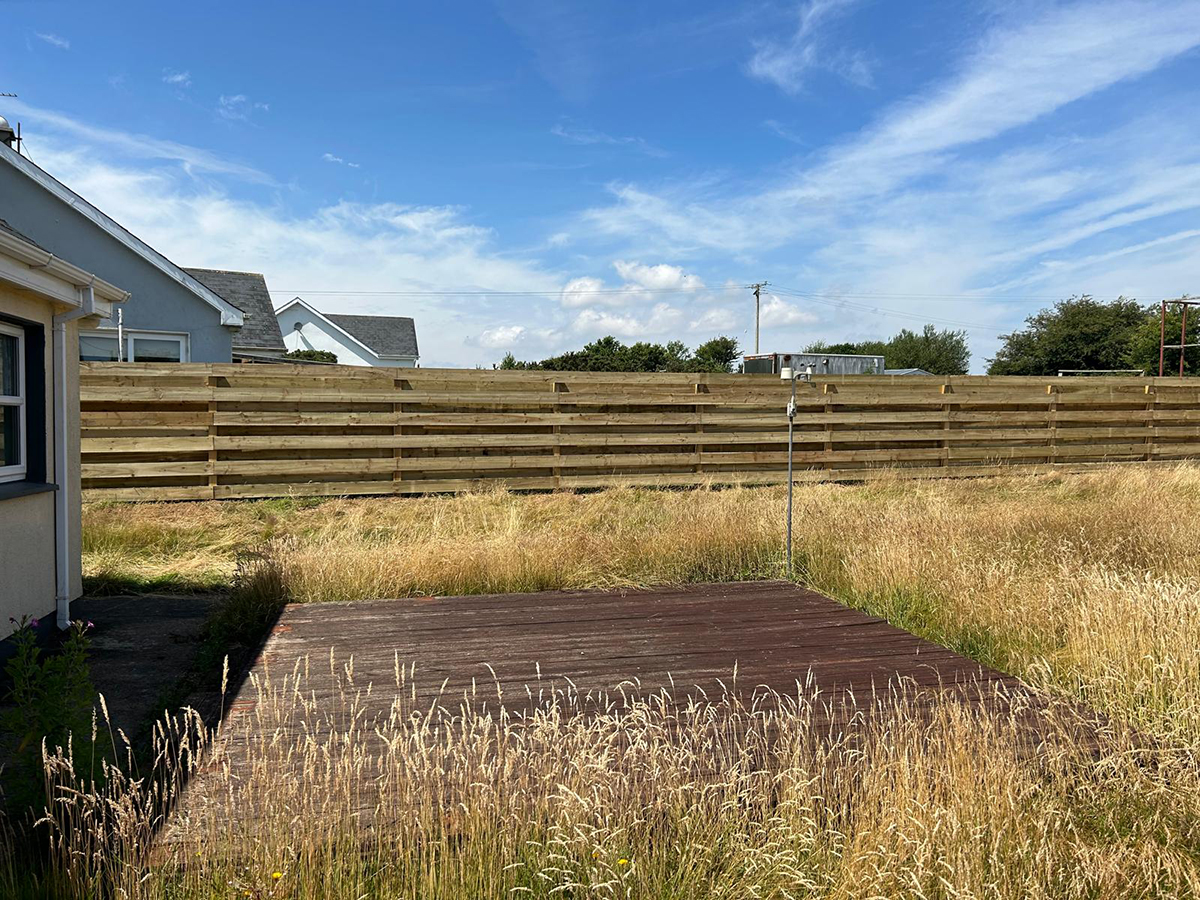 Timber Partition Fence 1