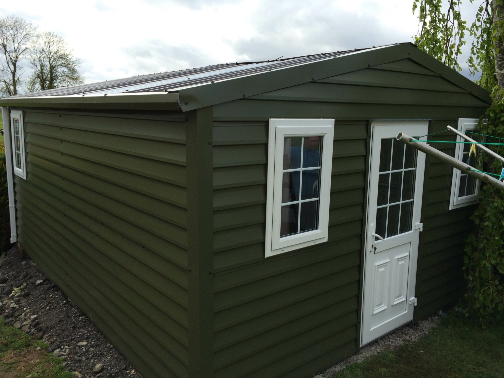 01 Insulated Olive Garden Shed