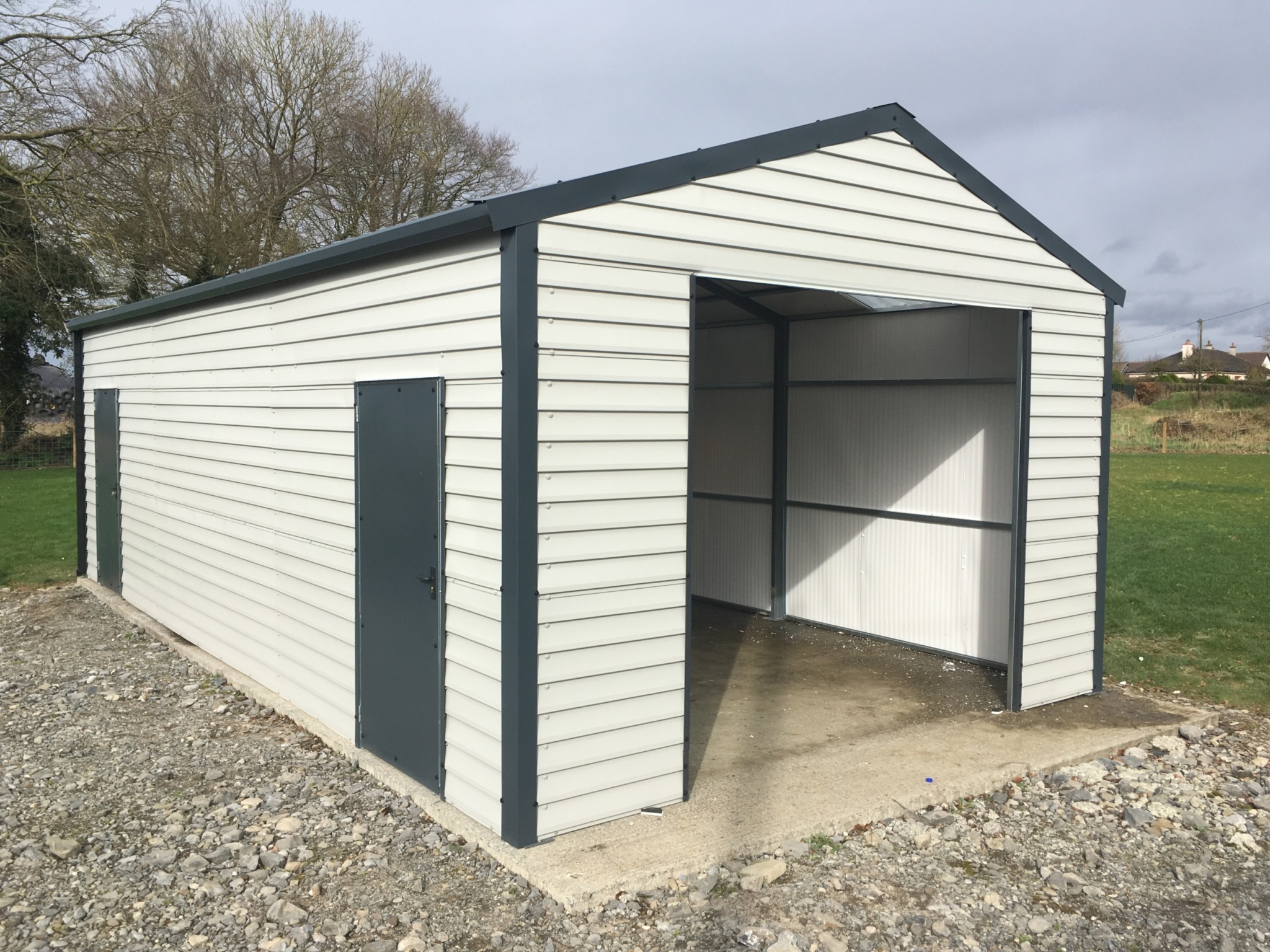 04 Goosewing Insulated Garage