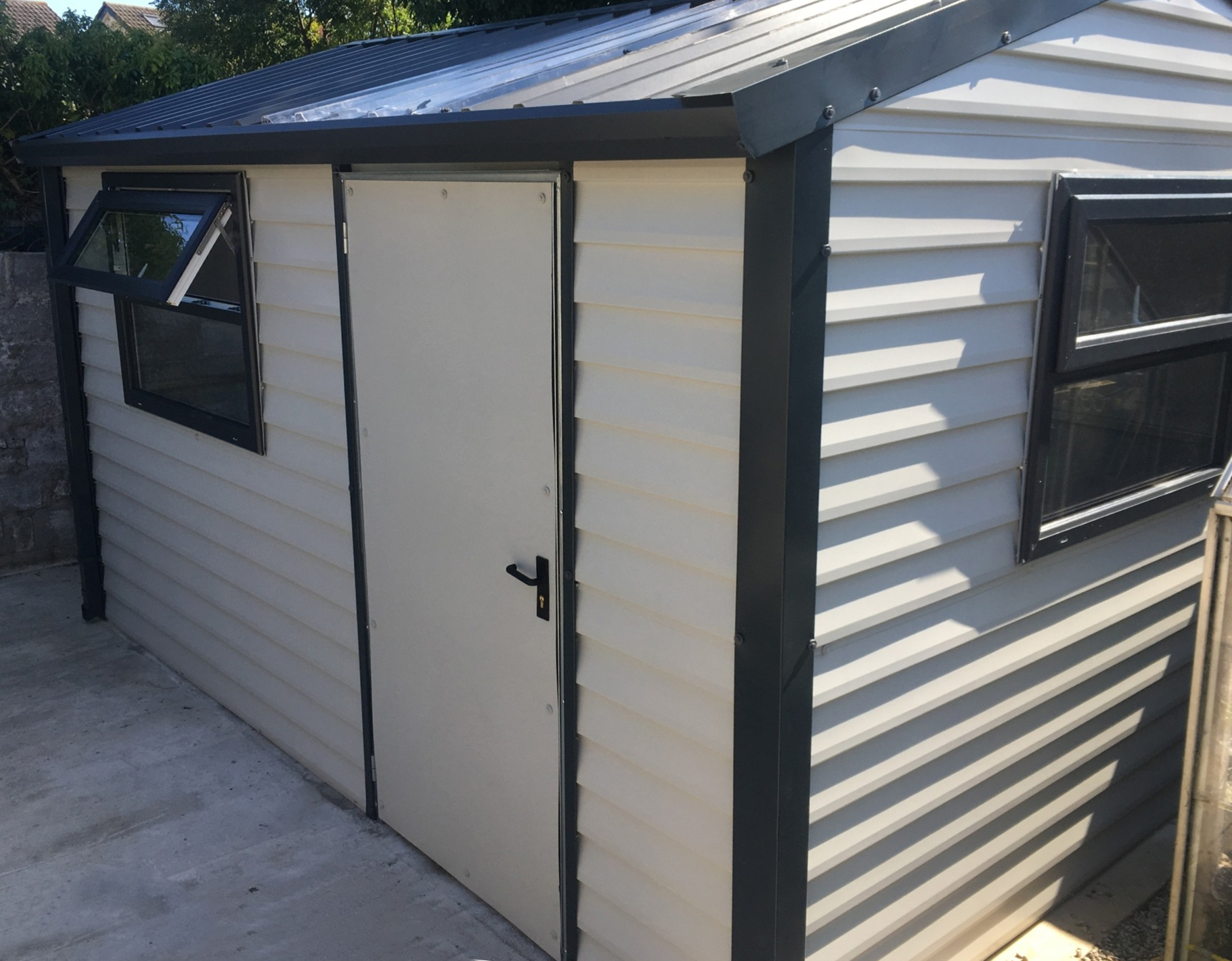 08 Goosewing Insulated Shed