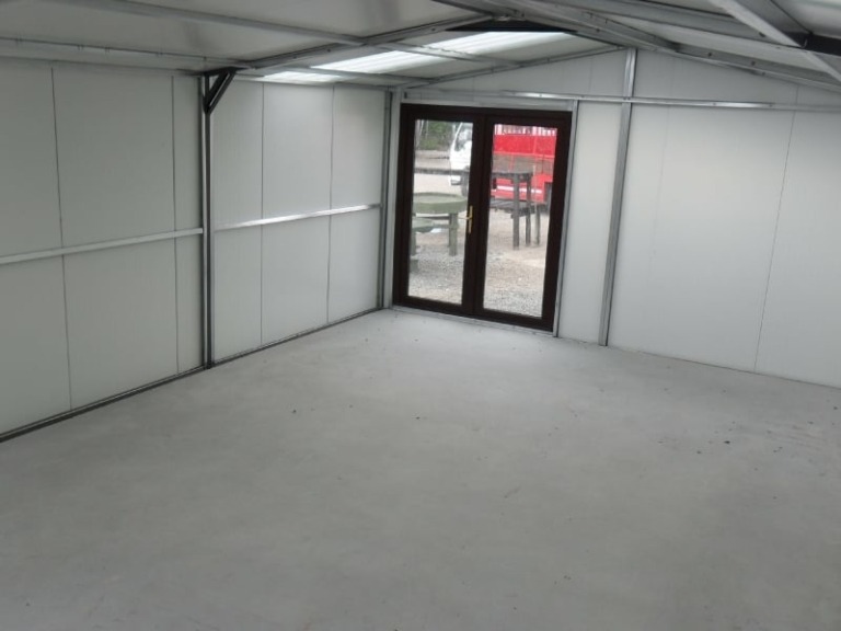 17 Insulated Building Interior 03