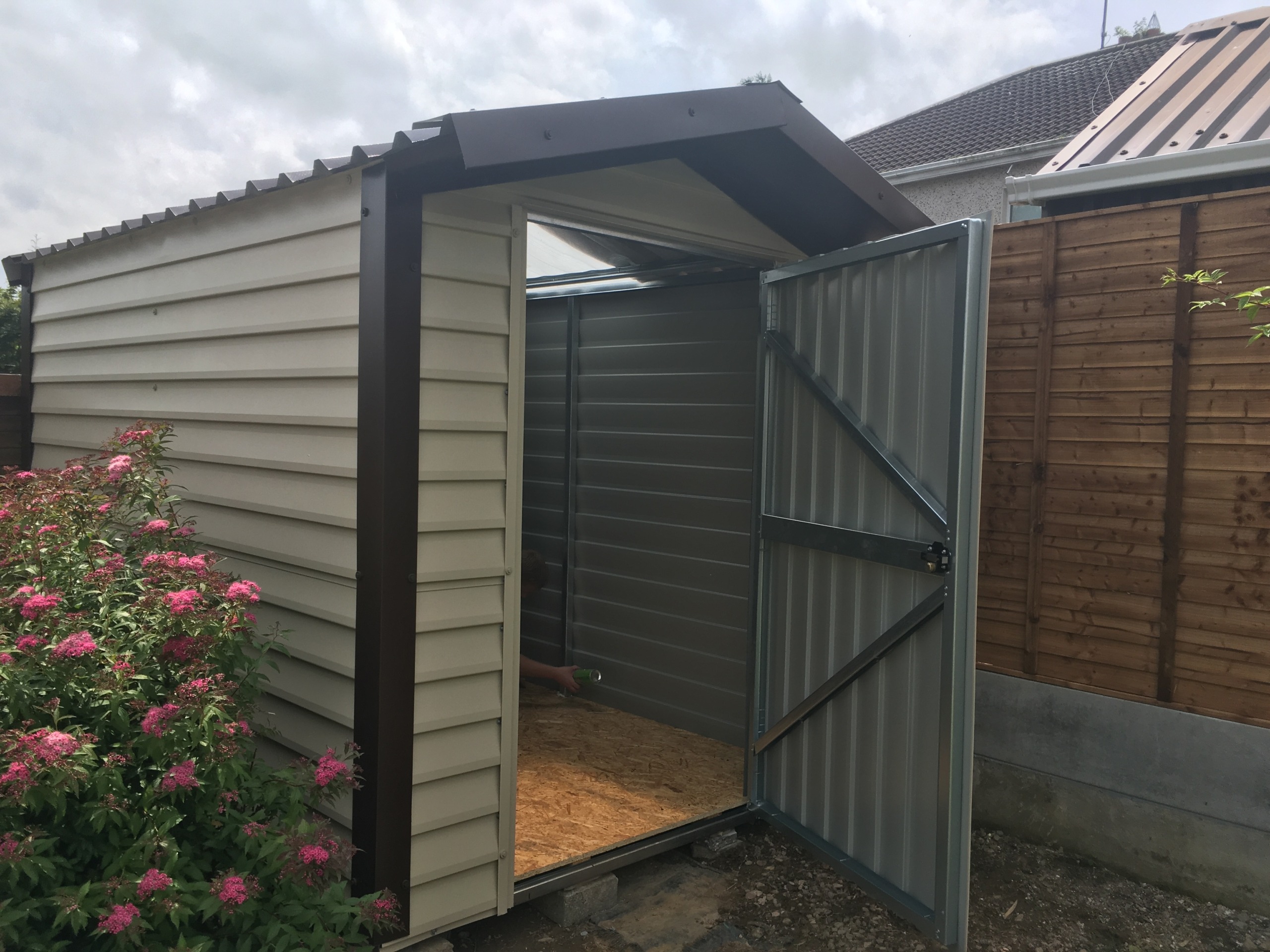 10 Mushroom 8x6 Overhang